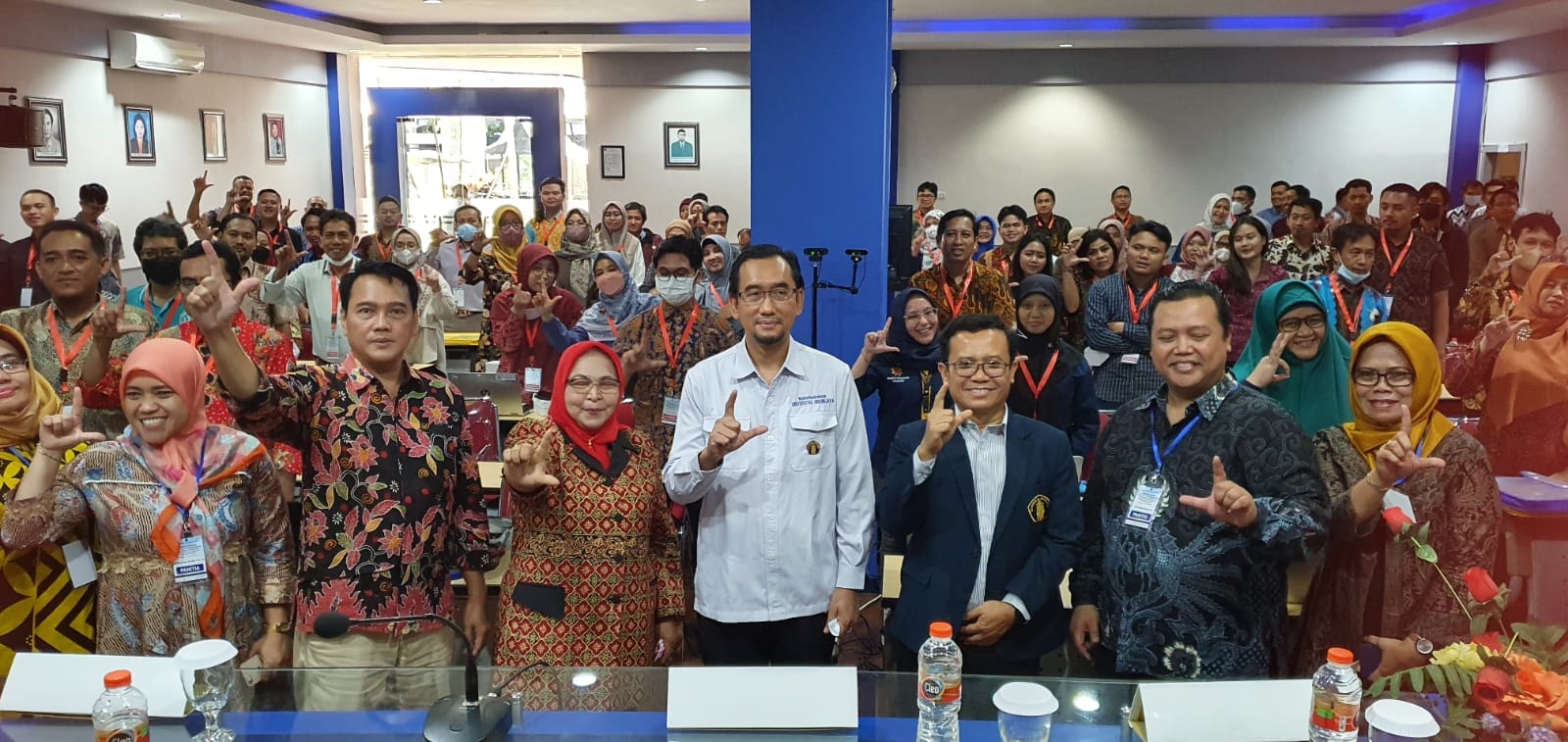 Workshop Nasional ''Membangun dan Optimalisasi BIG DATA Perpustakaan Dan Repository Institusi Perguruan Tinggu Dan Pemerintah Daerah ''